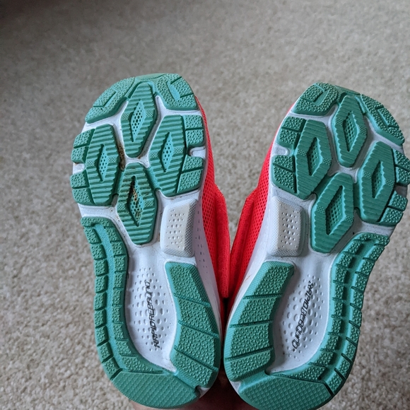 New balance toddler girl size 7.5 - Picture 4 of 5